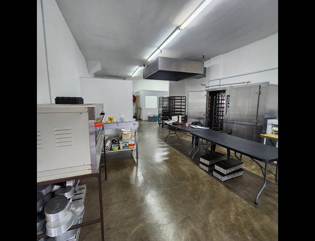 139M² RETAIL TO LET IN MORNINGSIDE